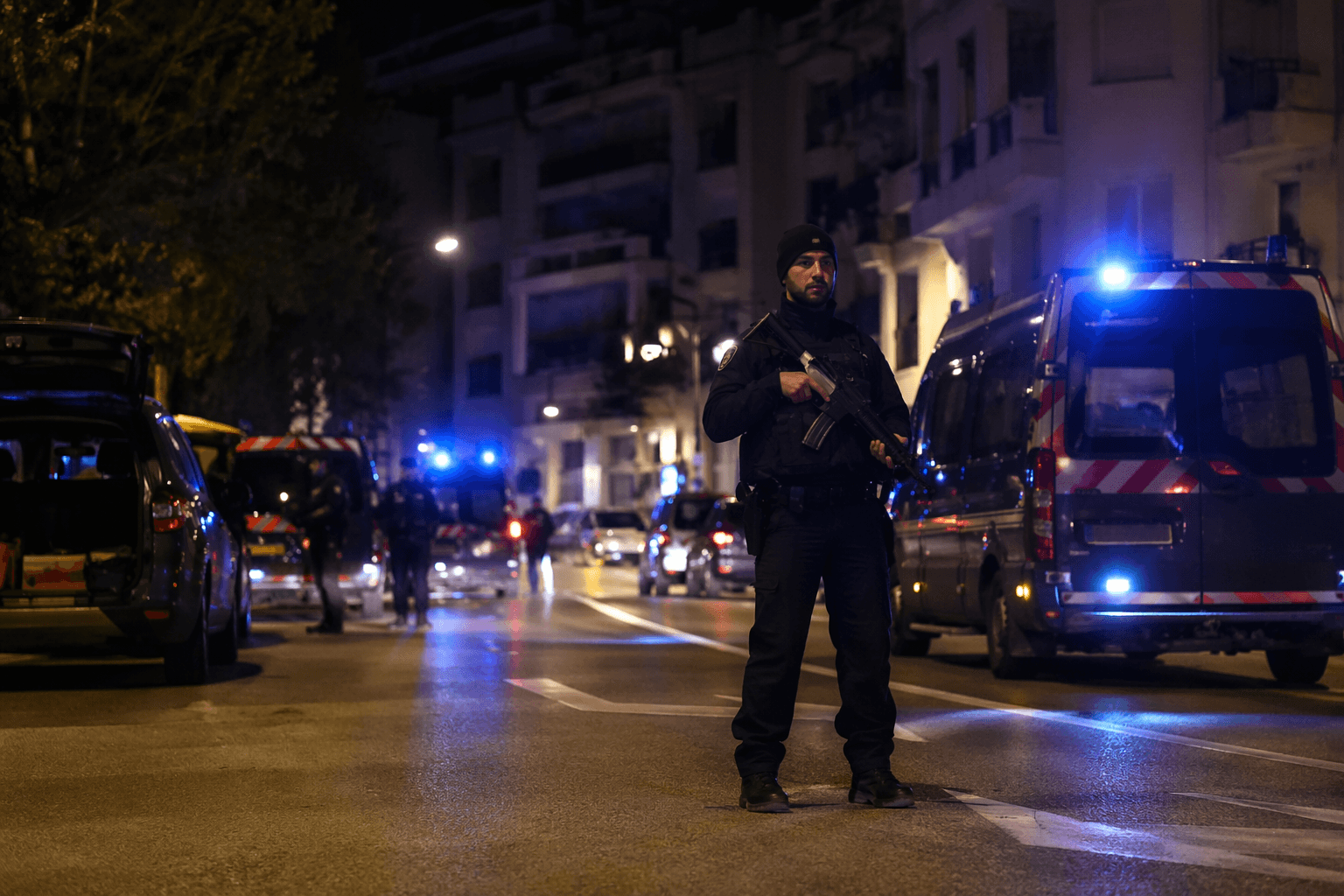 Manhunt underway after bomb blast wounds several in Monaco