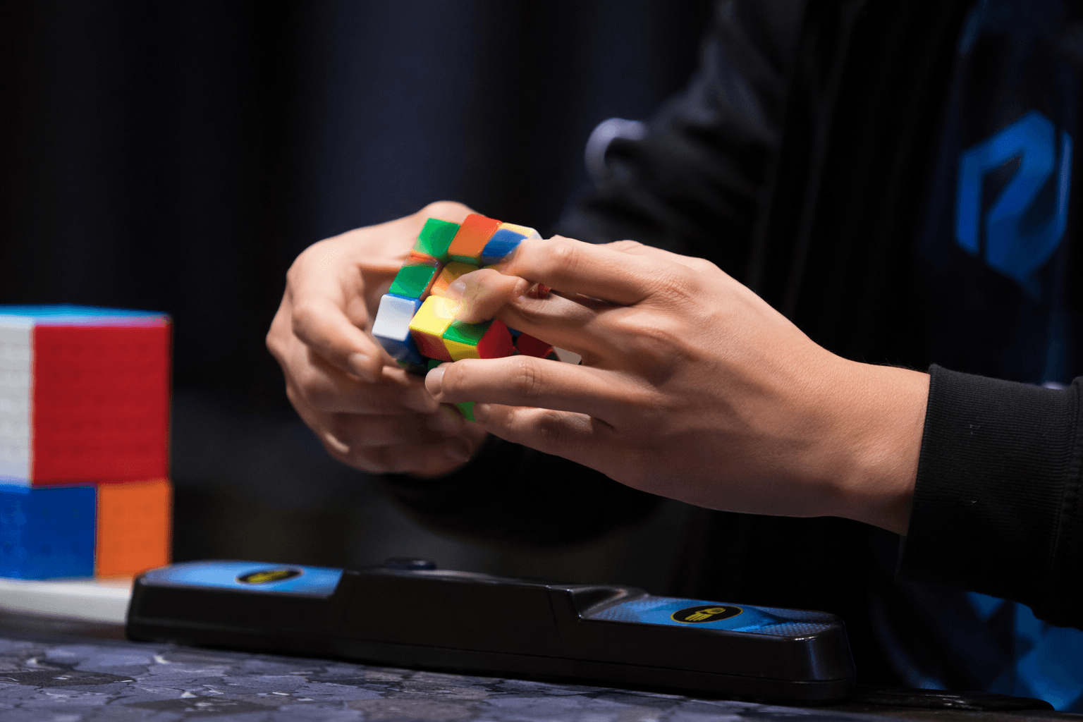 Speedcubing’s Average of 100 page spotlights elite consistency