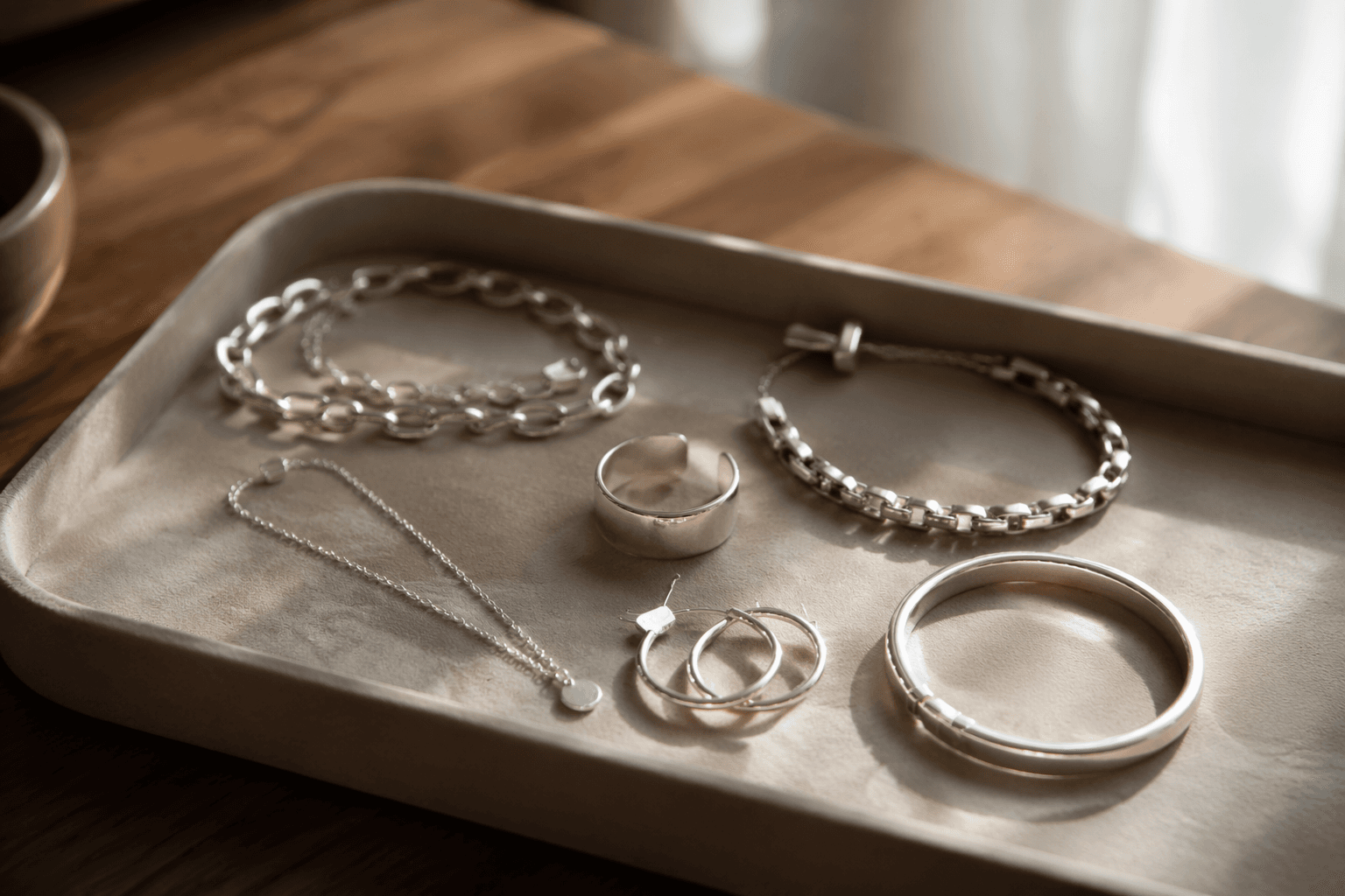 Silver jewelry shines as 2026’s affordable alternative to gold