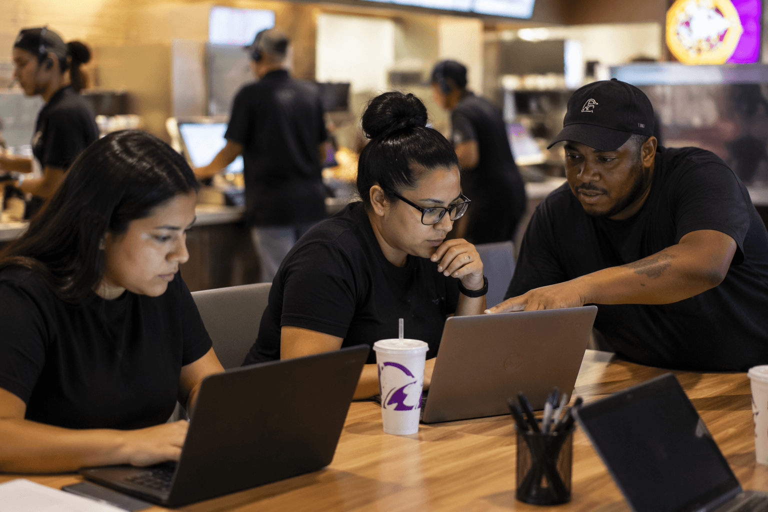 Taco Bell workers weigh AI tools as workflow changes, not robot replacements