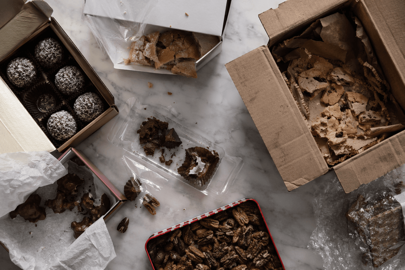 Raphael Gomes tests one-star rated holiday food gifts