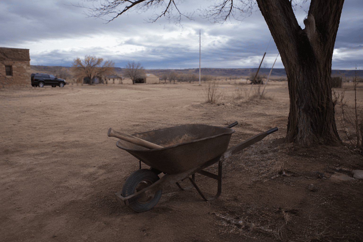 FBI charges Navajo Nation man in father's death by baseball bat