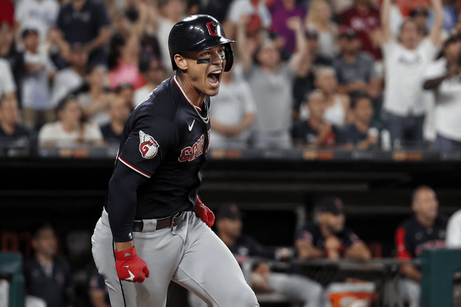 Rocchio's ninth-inning homer lifts Guardians past White Sox, 6-5