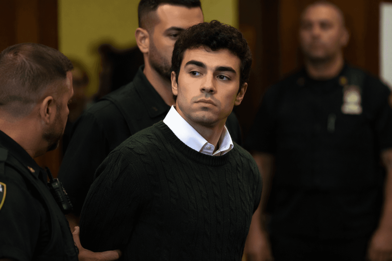 Luigi Mangione federal trial delayed until January 2027