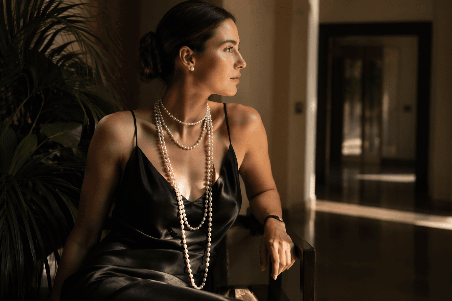 Pearl necklace lengths explained, from choker to rope styles