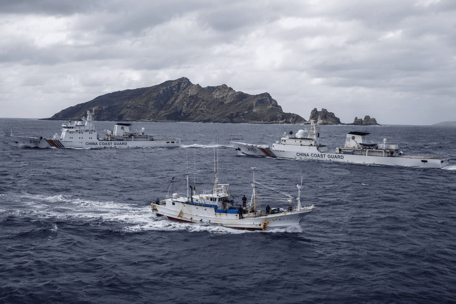 China, Japan trade conflicting accounts of Senkaku islands clash