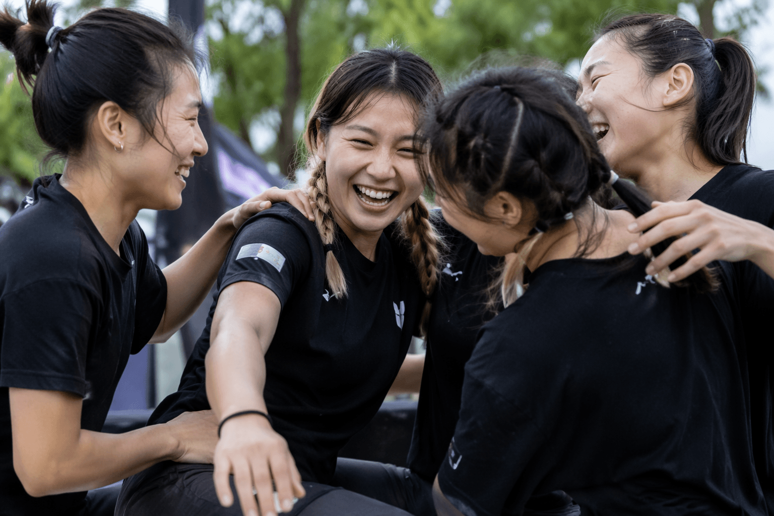 Weihai girls stun judges with explosive parkour power