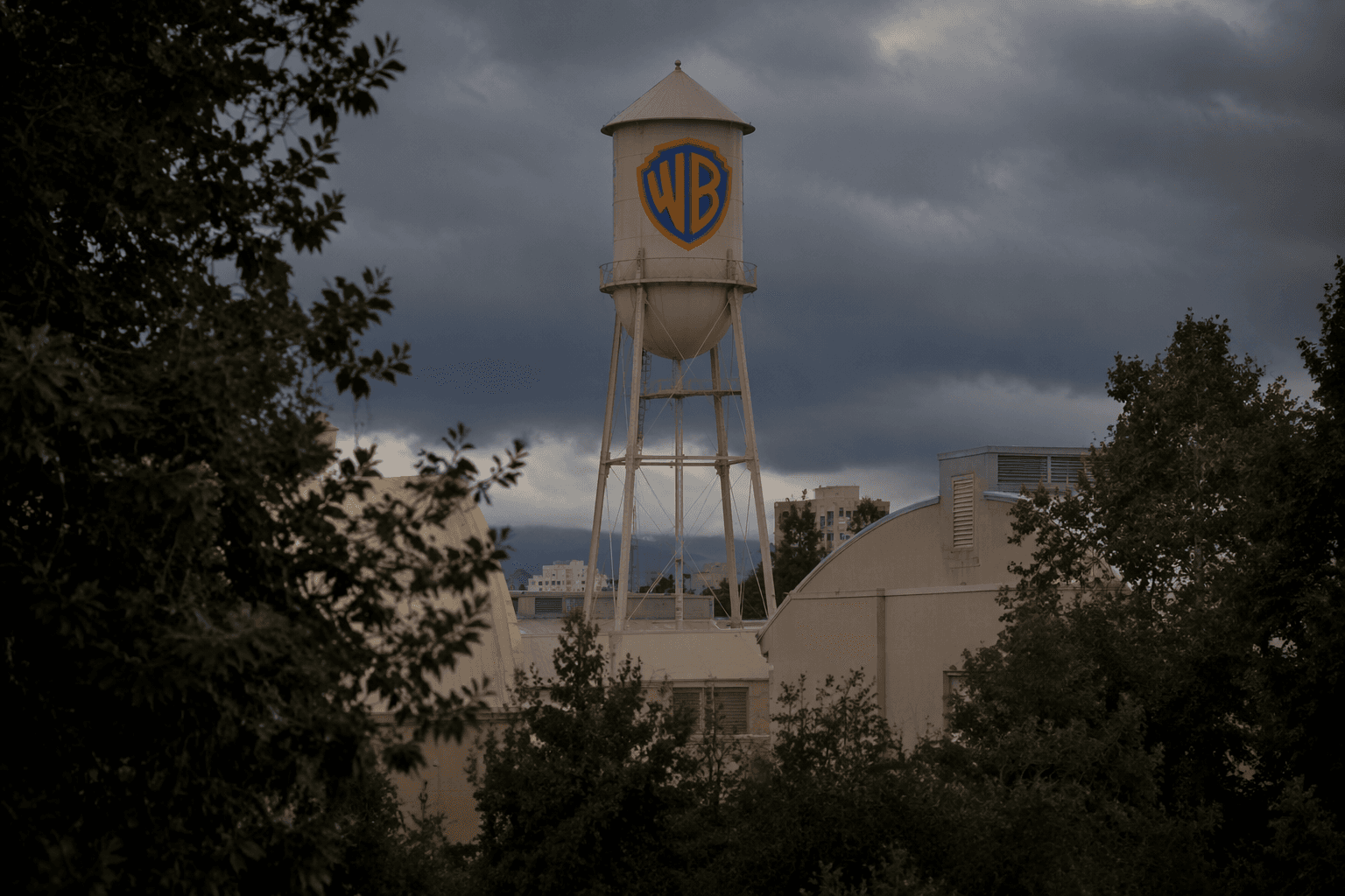 States prepare antitrust challenge to Paramount, Warner Bros. merger