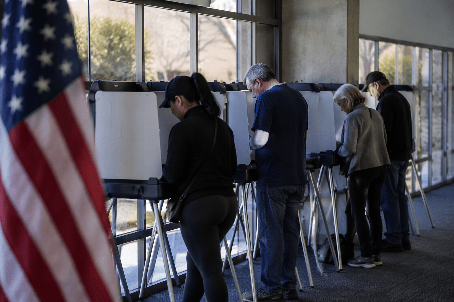 Maricopa County officials settle election oversight dispute