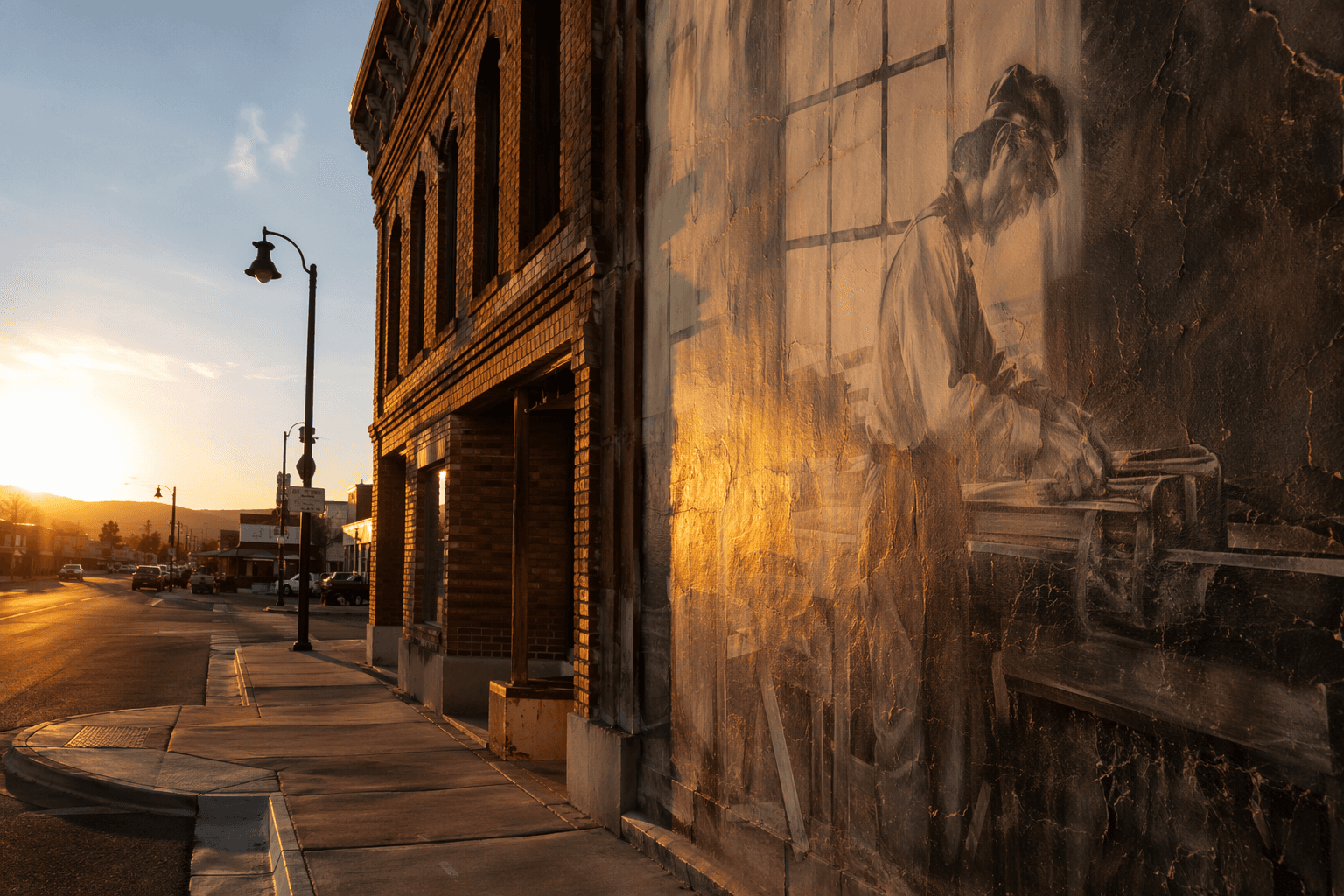Downtown Tonopah walking tour highlights murals, monuments and historic buildings