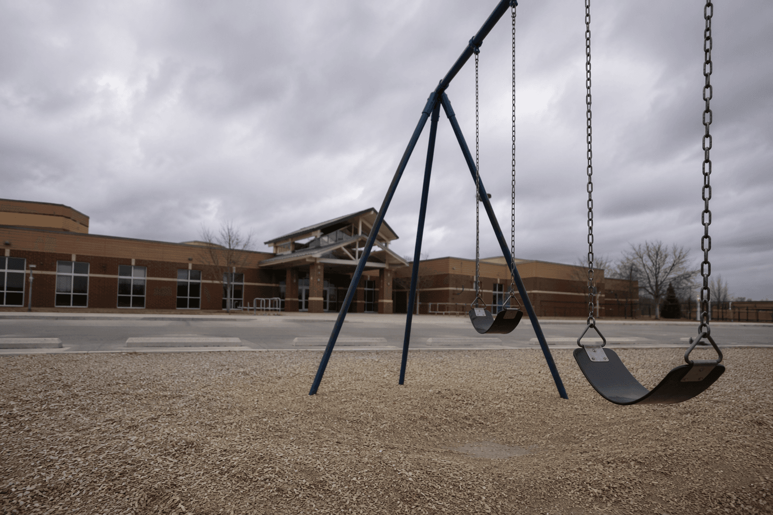 Douglas County schools weigh smaller campuses amid enrollment decline, teacher shortage