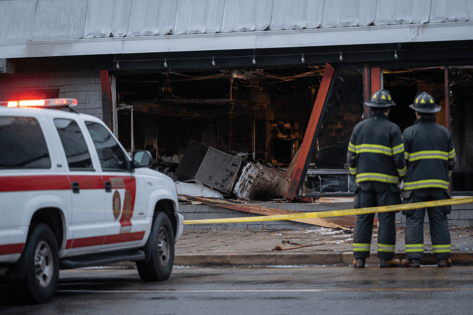Babylon pizzeria closes temporarily after floor collapse