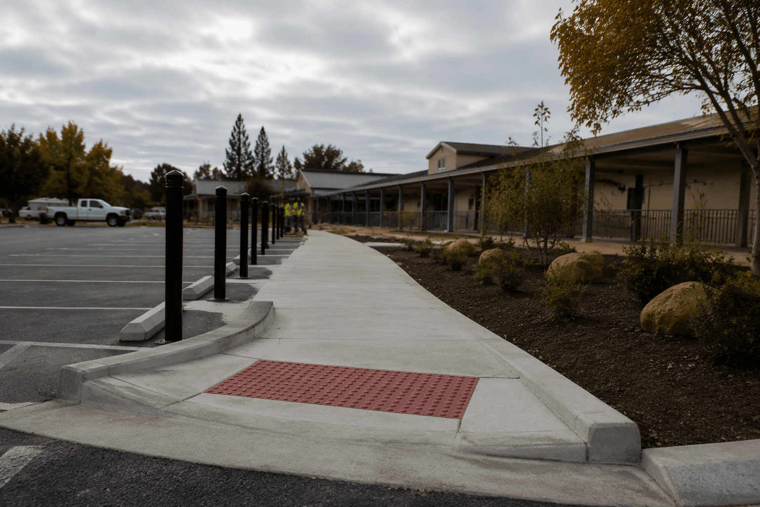 Chamisa Elementary campus gets new curbs, ramps and landscaping