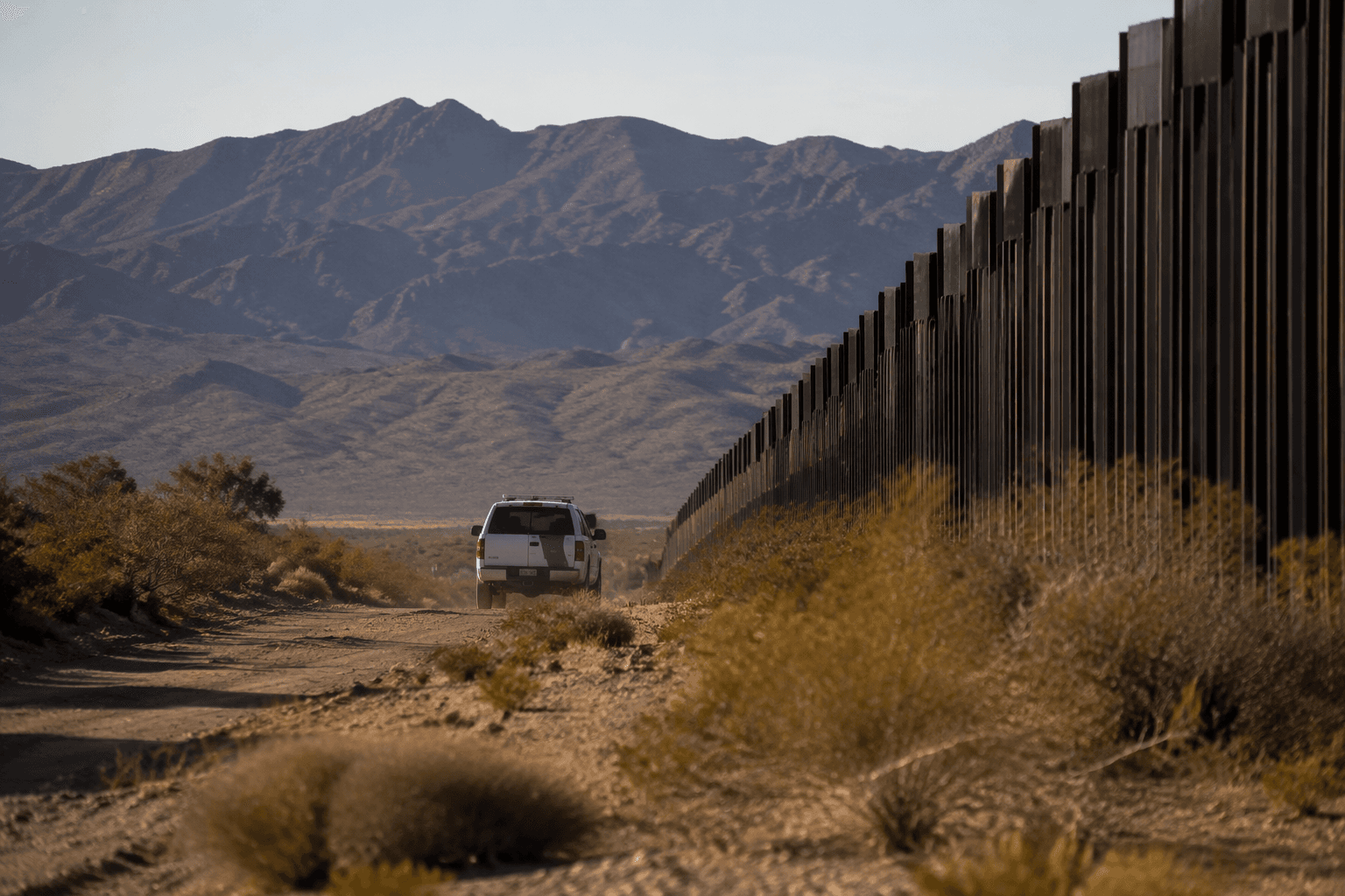 La Paz County supervisors debate jail data, water use and border wall issues