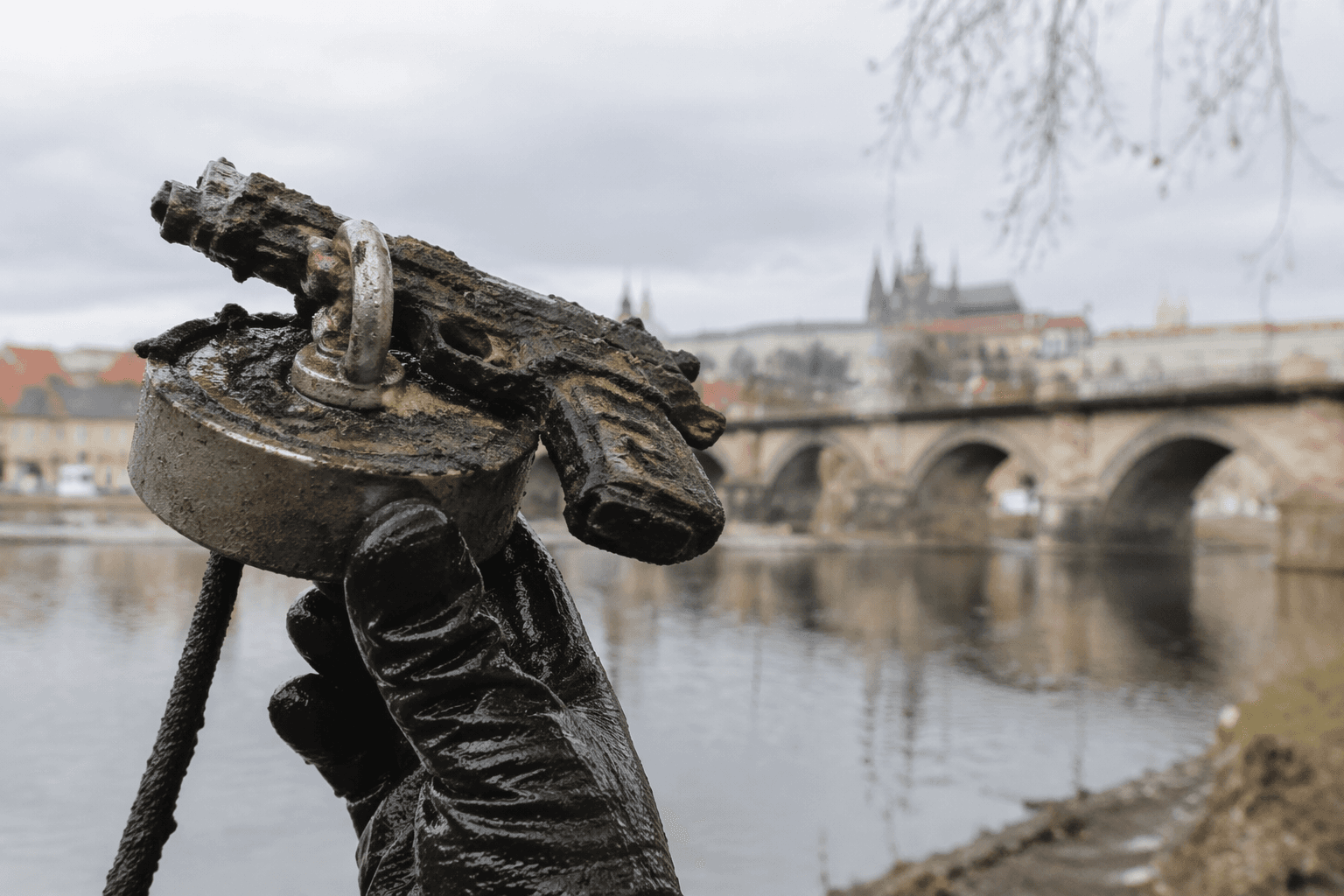 Can magnet fishing help archaeology, or destroy crucial context?