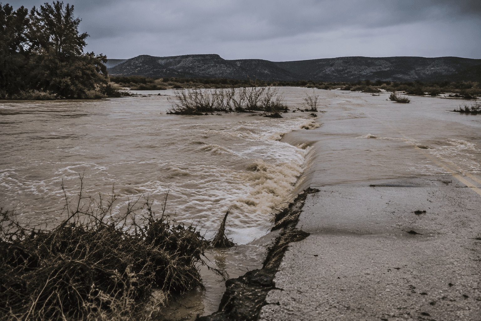 Woman’s body recovered after flood in northern Val Verde County