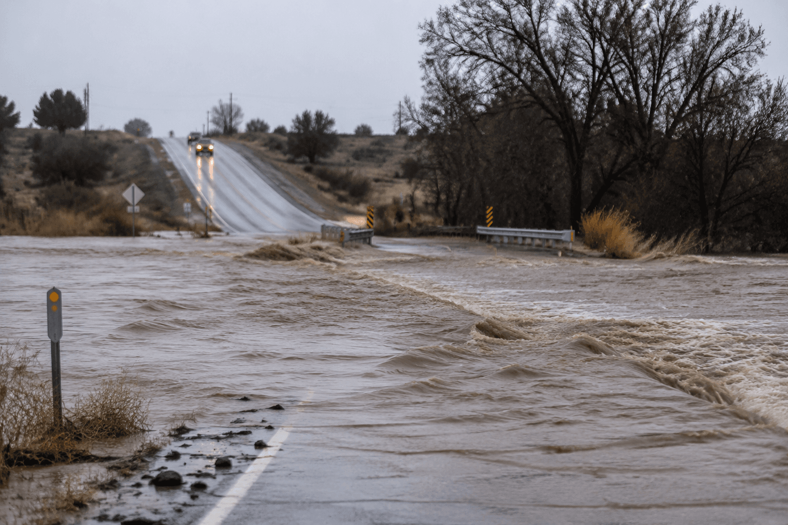 Flash flood warning issued for eastern Valencia County amid heavy rain