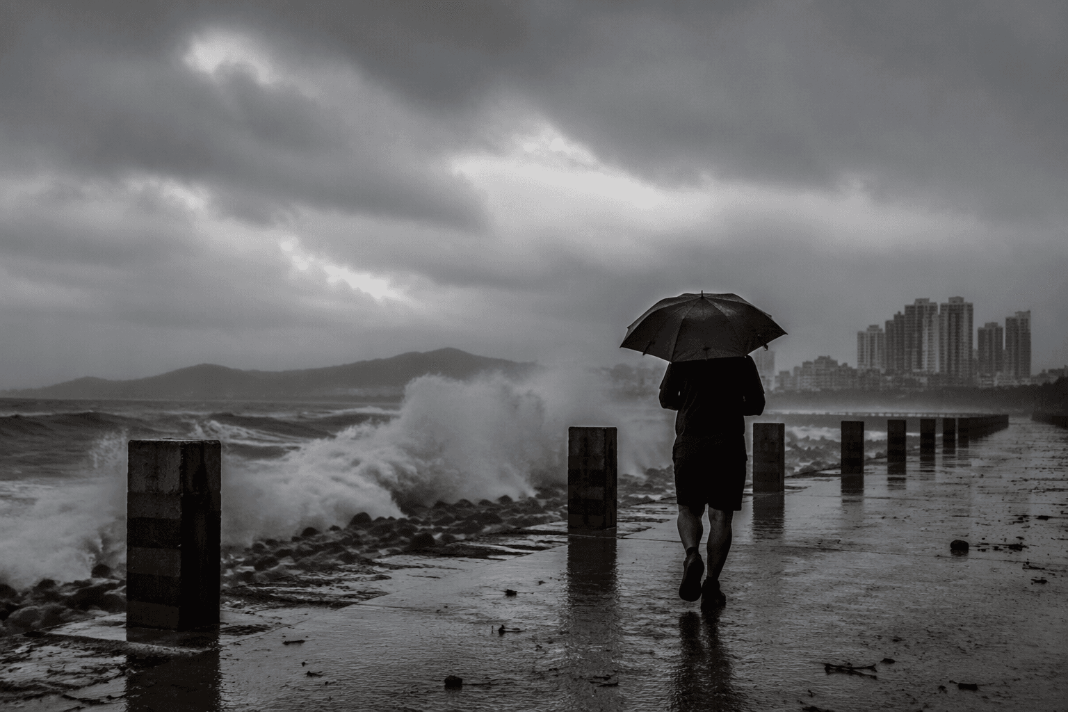 China braces for heavy rain as tropical storm Noul approaches