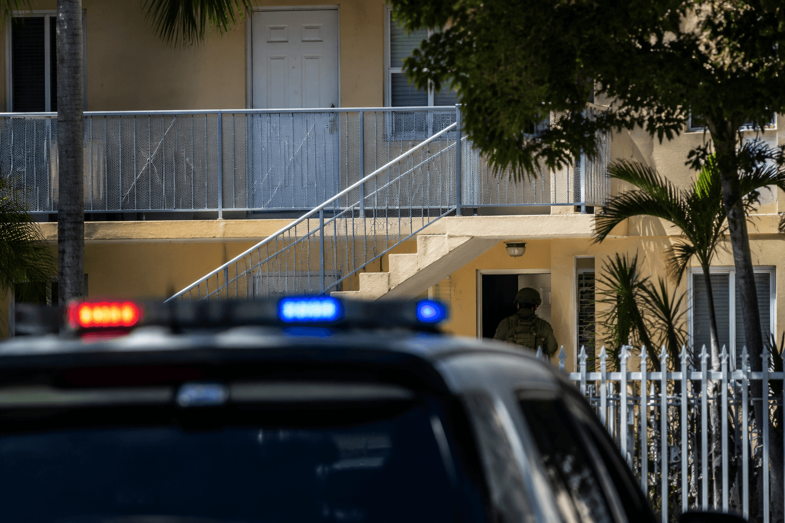 Deputy fatally shoots 17-year-old during Miami Beach warrant service
