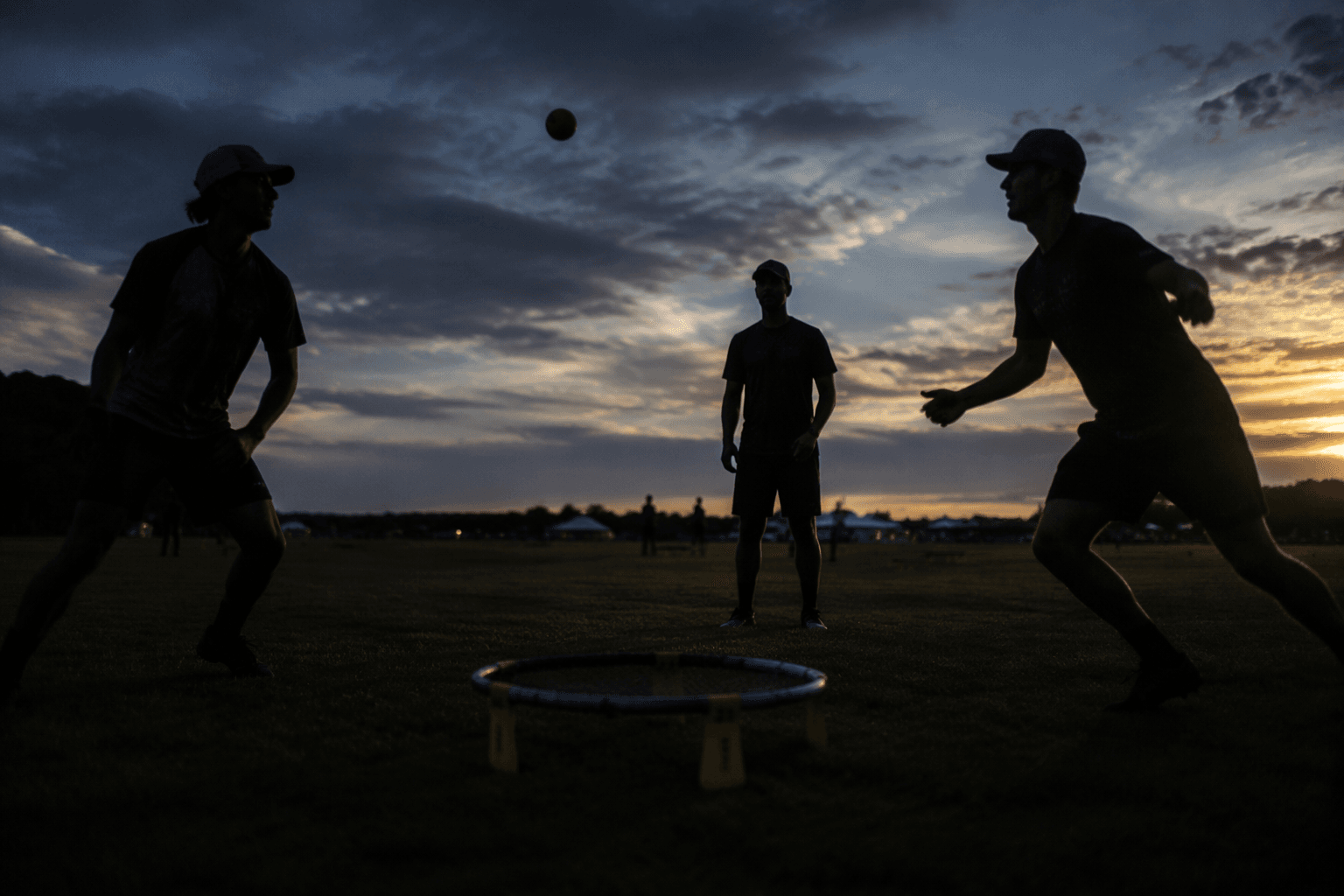Daub and Lewis win compass draw roundnet event in local showdown