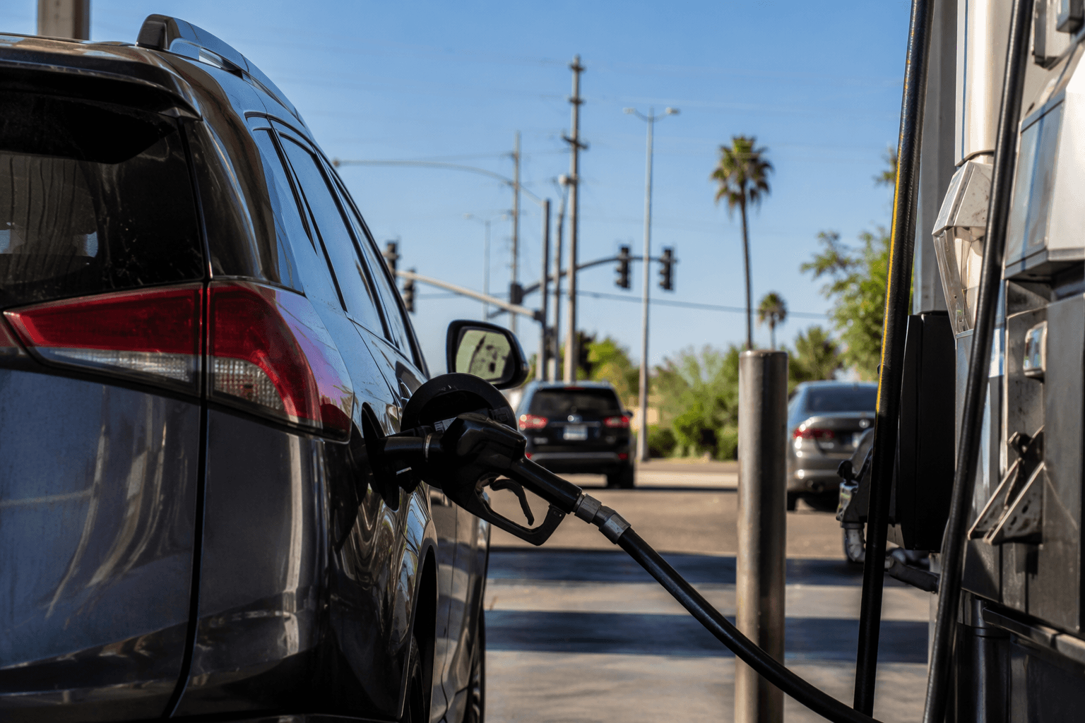 Rising gas prices strain Yuma County drivers near California border