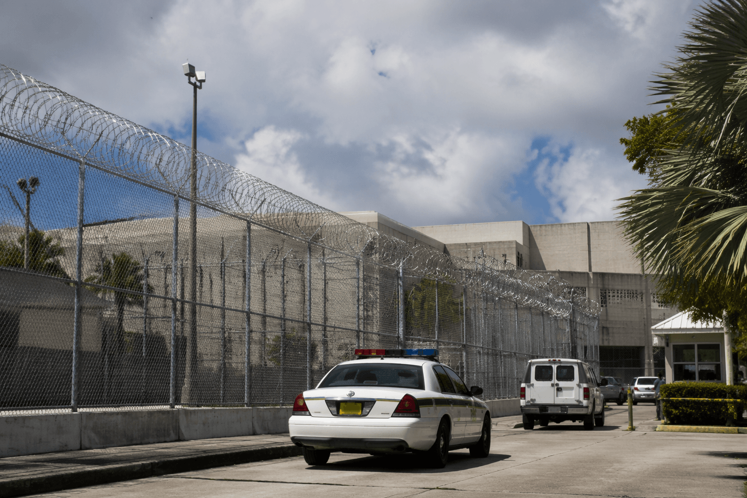 Carter Nathaniel Gilley arrested in Key West on battery charges