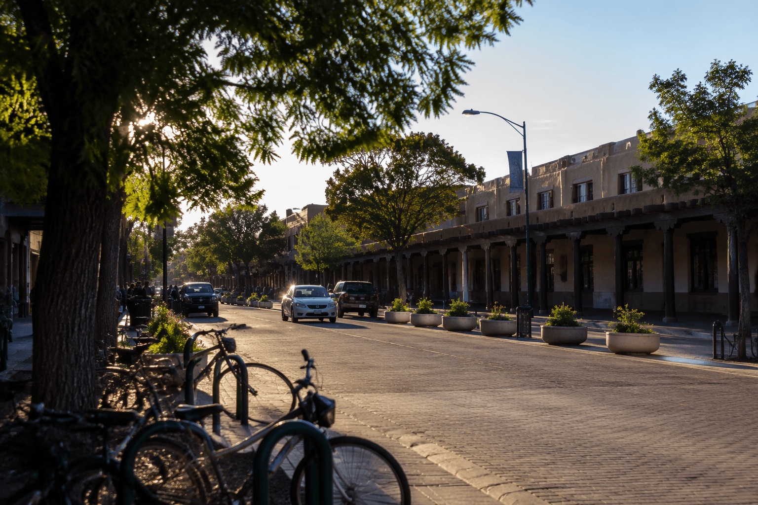 Santa Fe council weighs permanent Plaza traffic closures, lane compromise