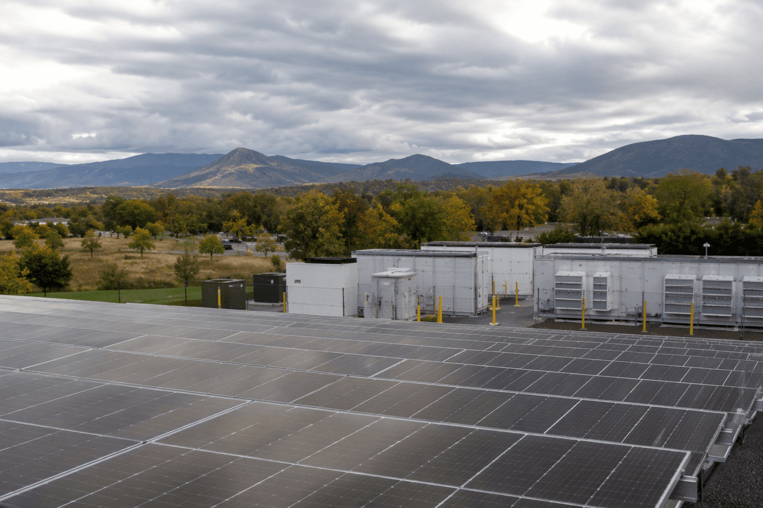 Santa Fe Community College brings decade-long microgrid online