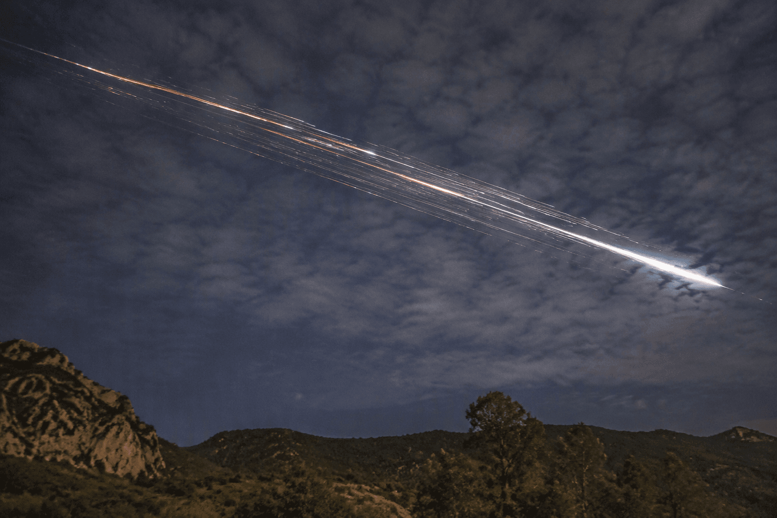 Record debris reentries raise alarms as space traffic surges