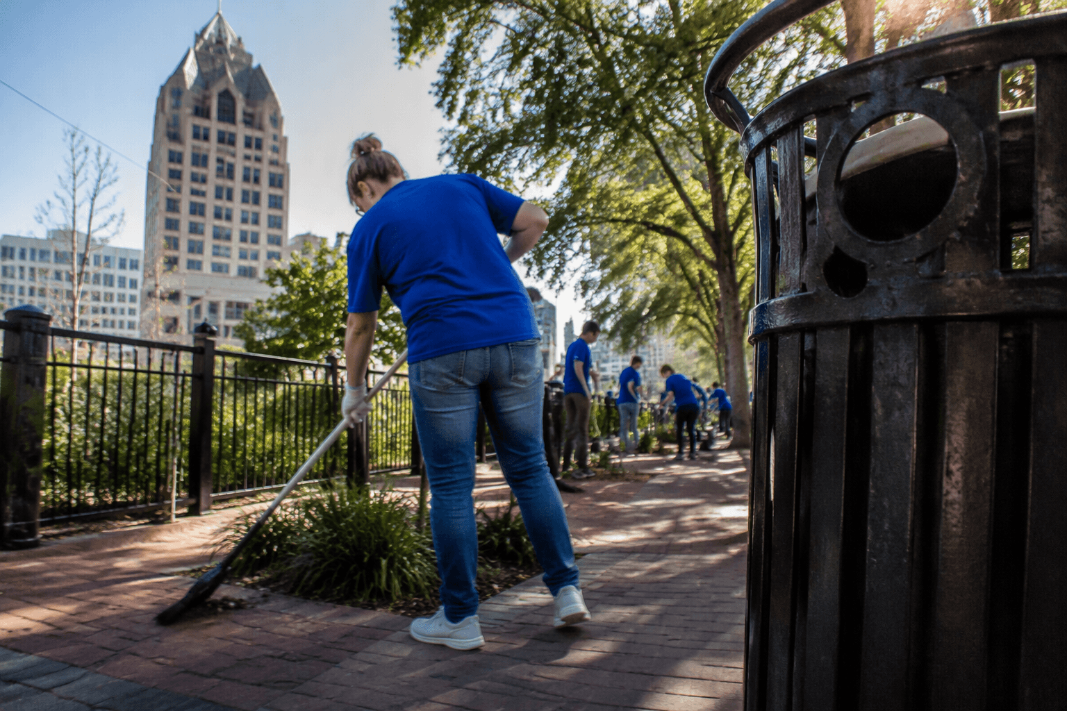 Procter & Gamble mobilizes 1,100 volunteers, donates $75,000 to Greensboro parks