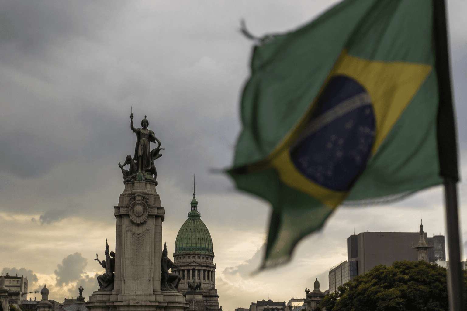 Brazil cuts diplomatic footprint in Argentina amid Milei-Lula feud