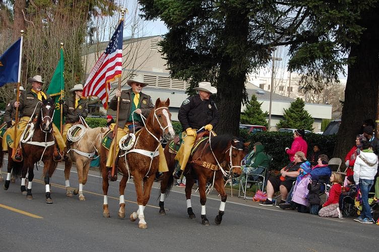 Lane County’s mounted posse marks 84 years of service