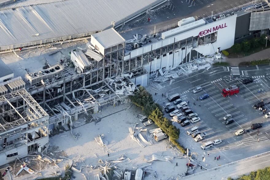 Strong earthquake strikes Japan’s Kyushu, triggers tsunami advisories and damage