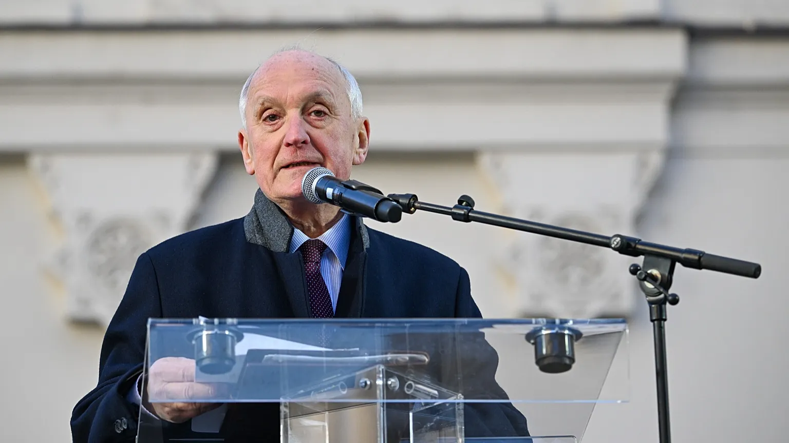Hungary's ruling party nominates former top court chief for president