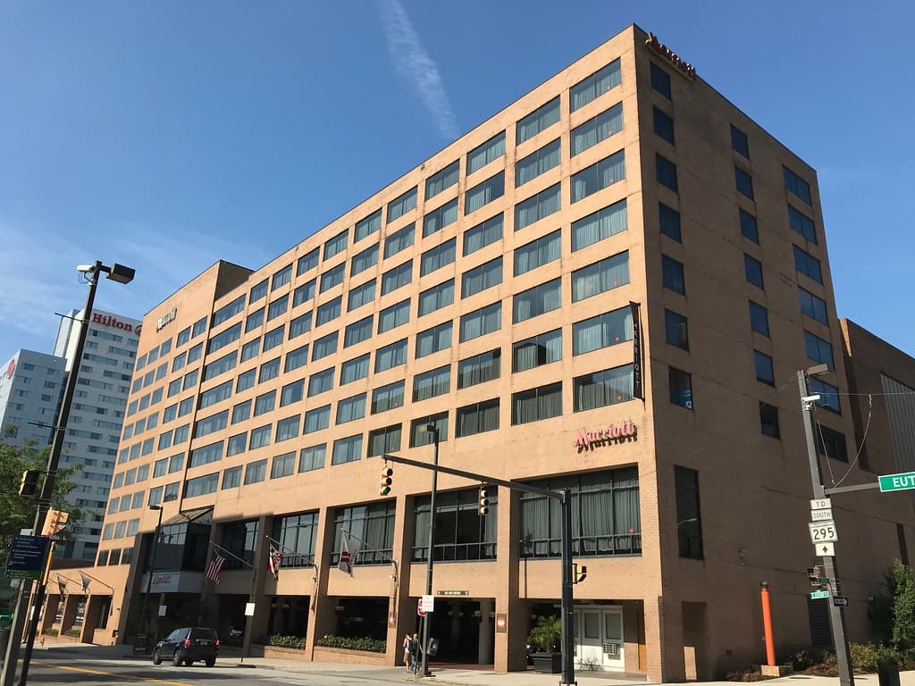 Baltimore Marriott Inner Harbor completes first phase of renovation