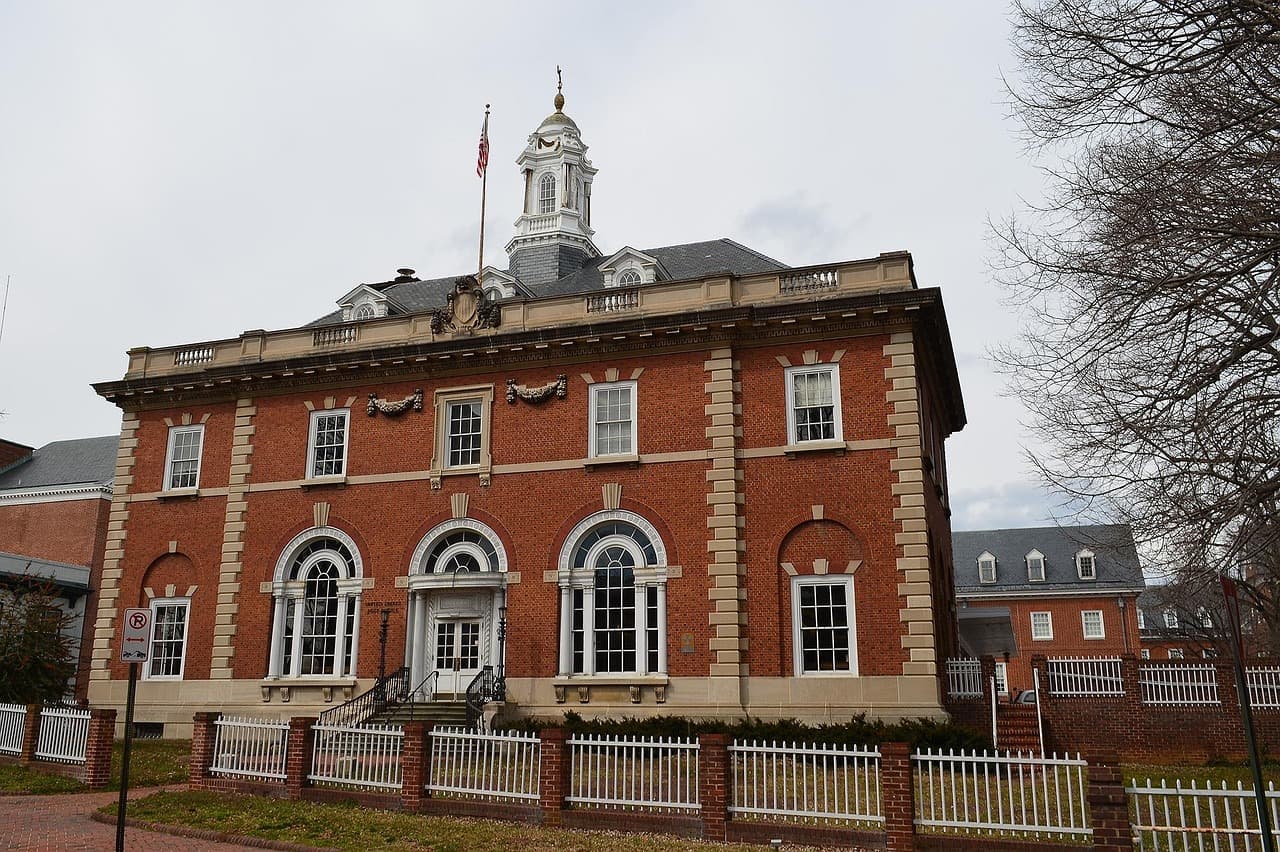 Maryland lawmakers advance redistricting amendment amid map fight
