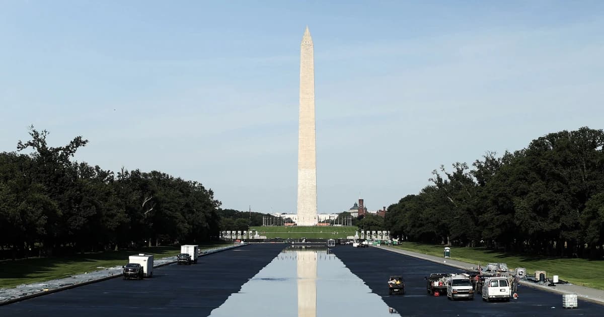 Trump criticizes Pirro after prosecutors drop Lincoln Memorial pool case