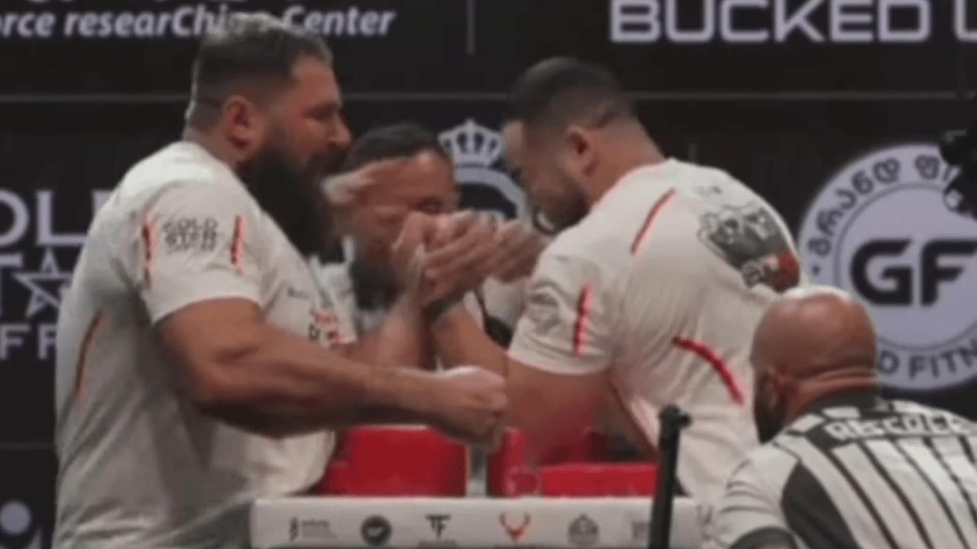Vitaly Laletin dominates Alizhan Muratov at East vs West 25 in Batumi