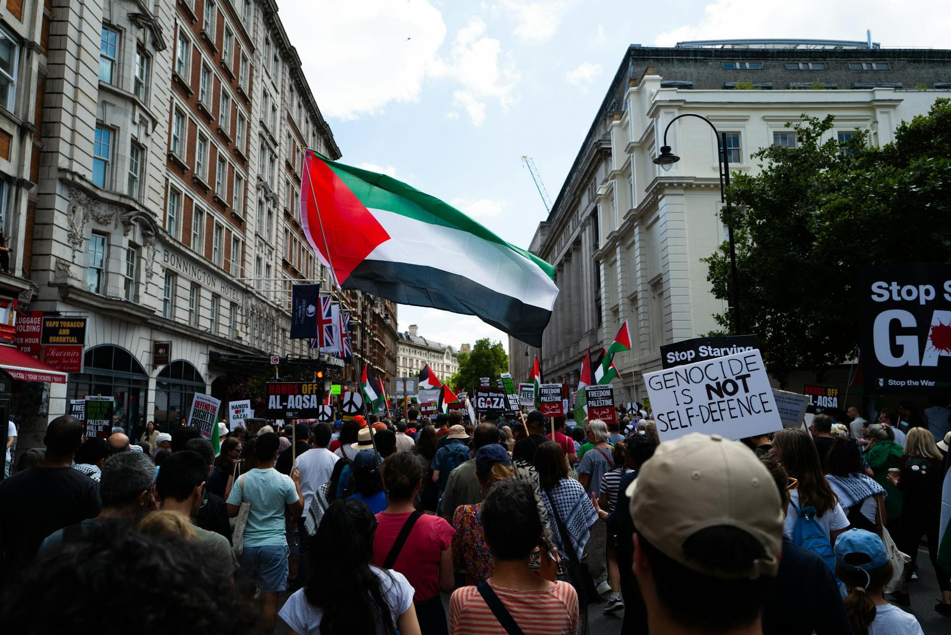 Administration tells immigration officers to weigh pro-Palestinian protests negatively