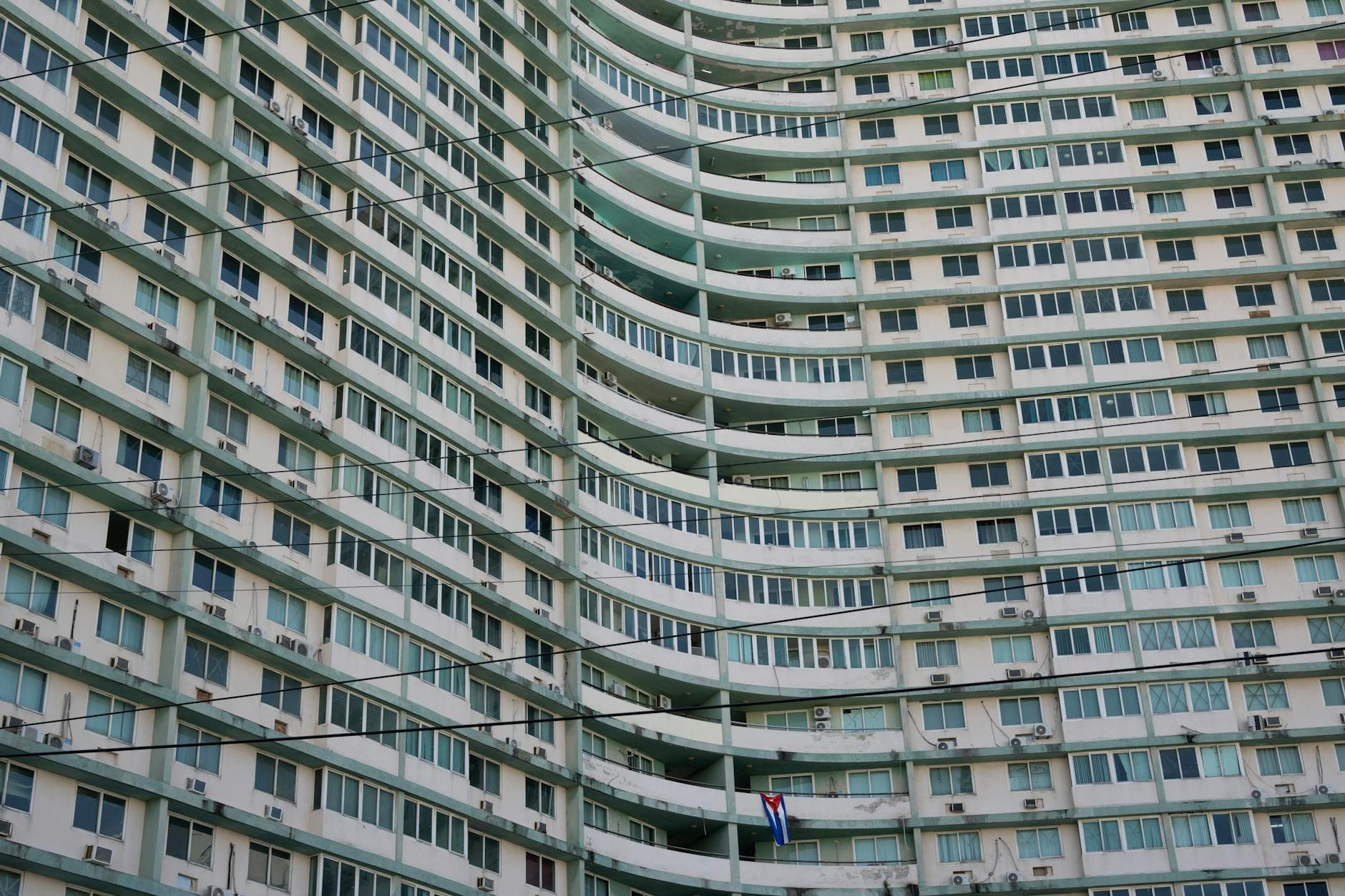 Havana real estate stirs as investors bet on political change