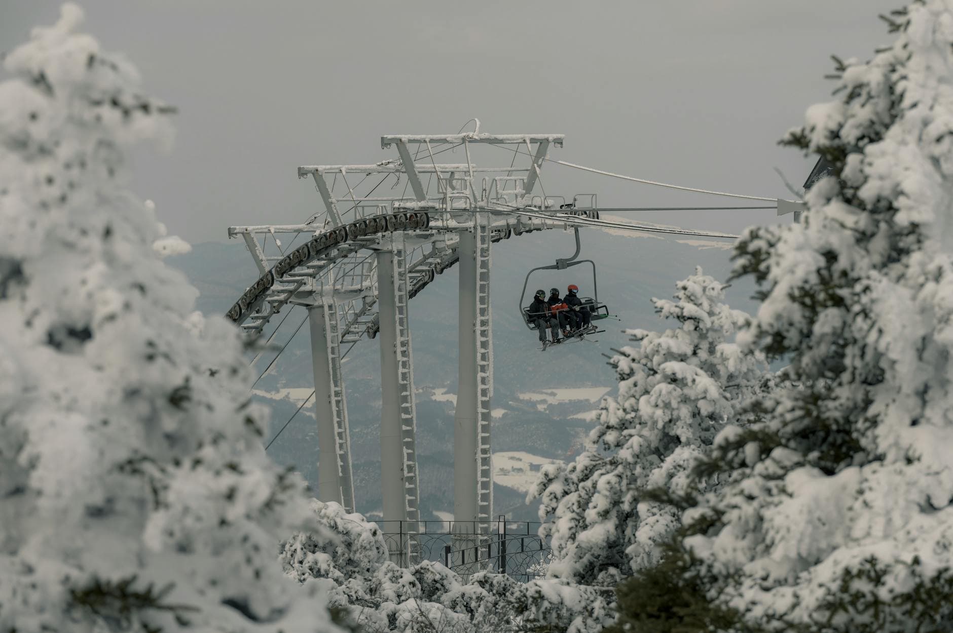 Ayotte orders DOJ probe of Vail Resorts’ Epic Pass sales tax at Mount Sunapee