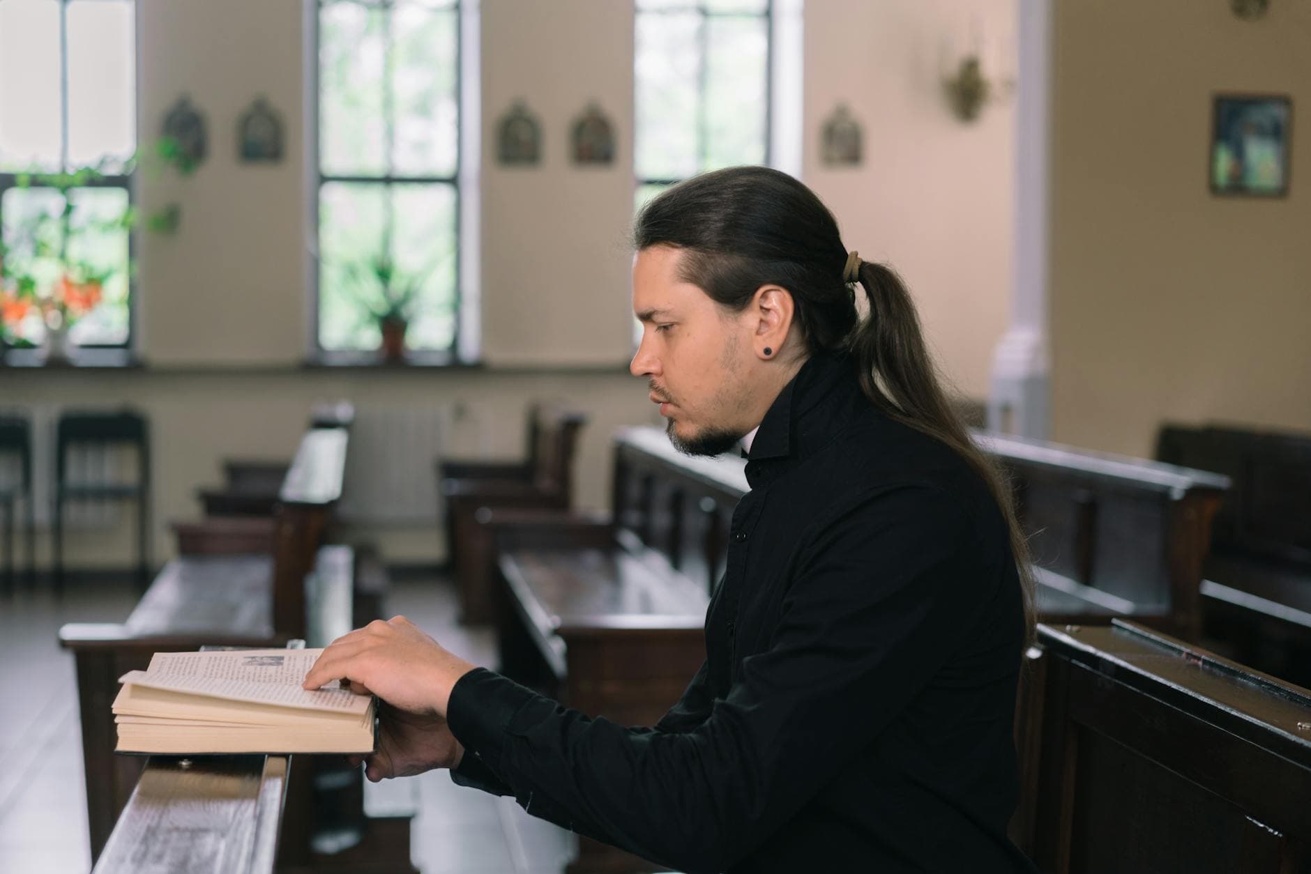 Benedictine College spotlights chaplain priest studying classical leadership