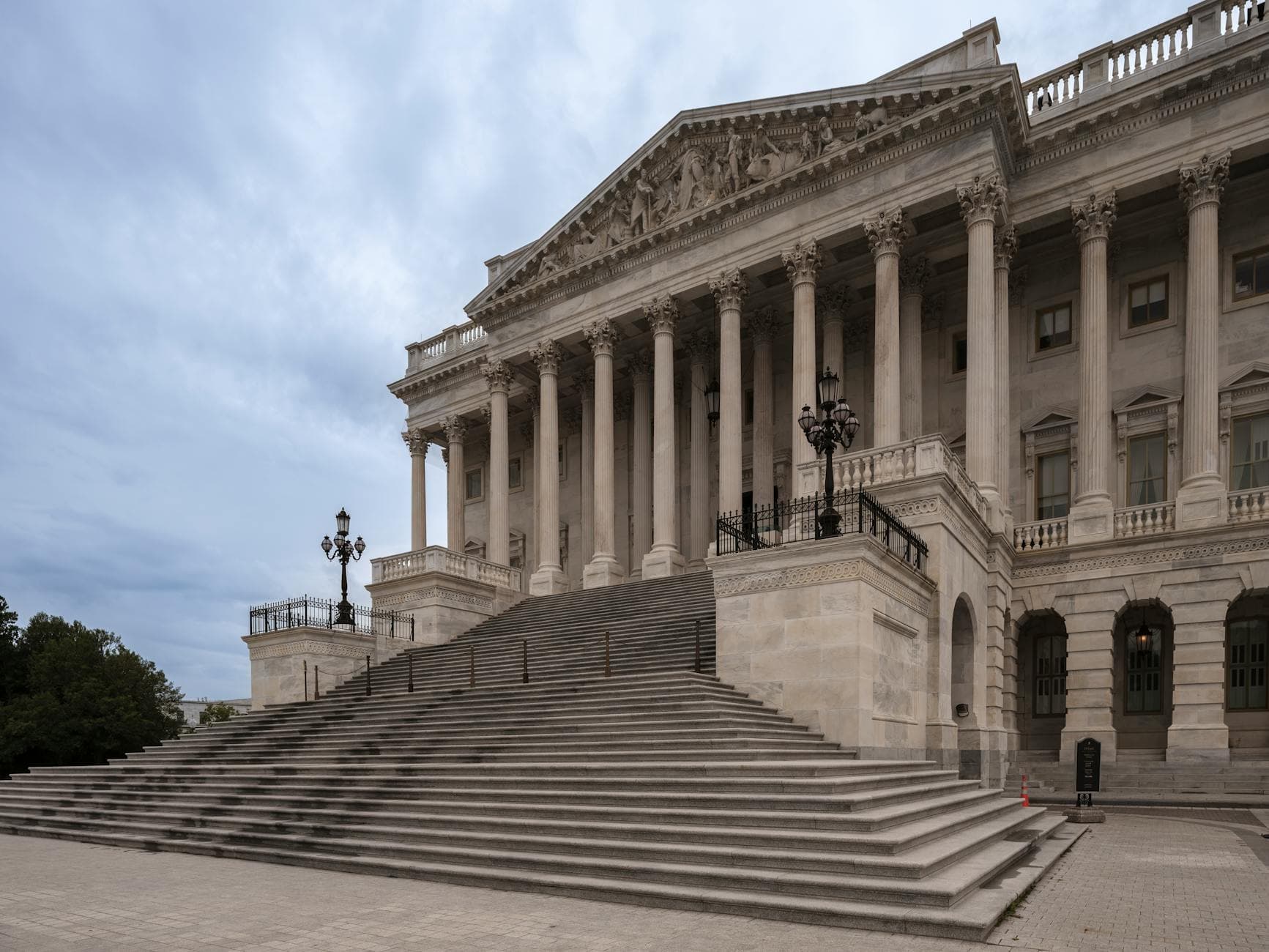 Senate advances GOP budget to fund immigration agencies, end DHS shutdown