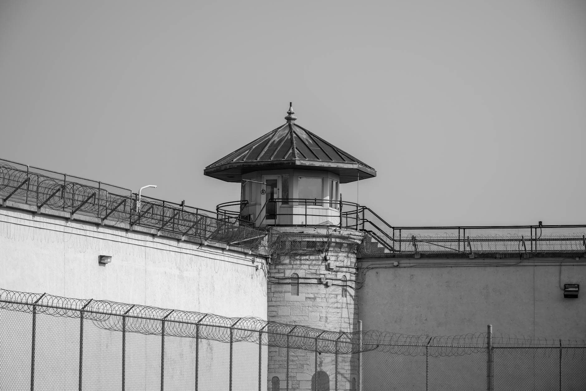 New Orleans sheriff charged over jailbreak tied to jail failures