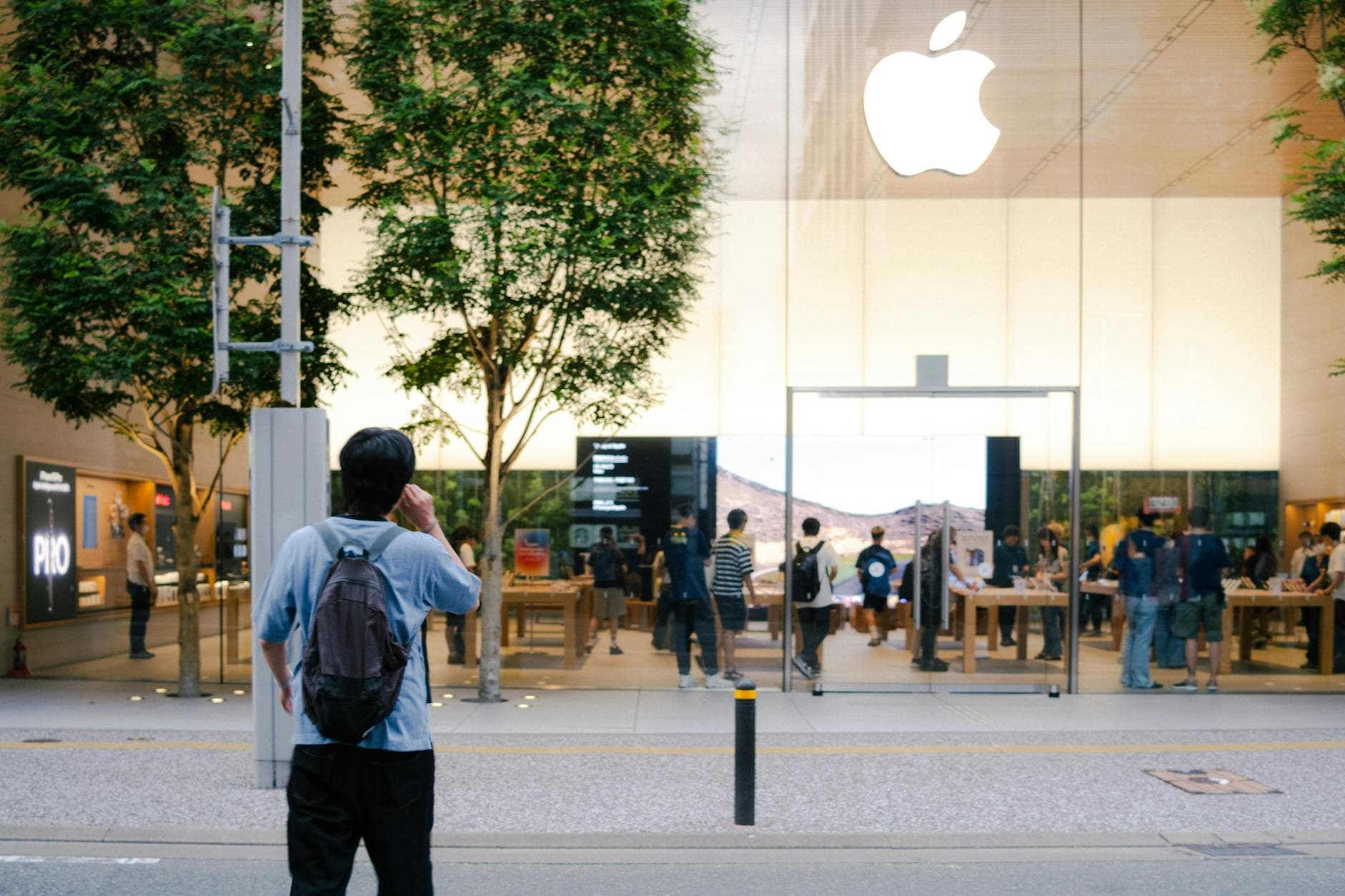 Apple reports record quarterly revenue, profit jumps 19 percent amid CEO transition