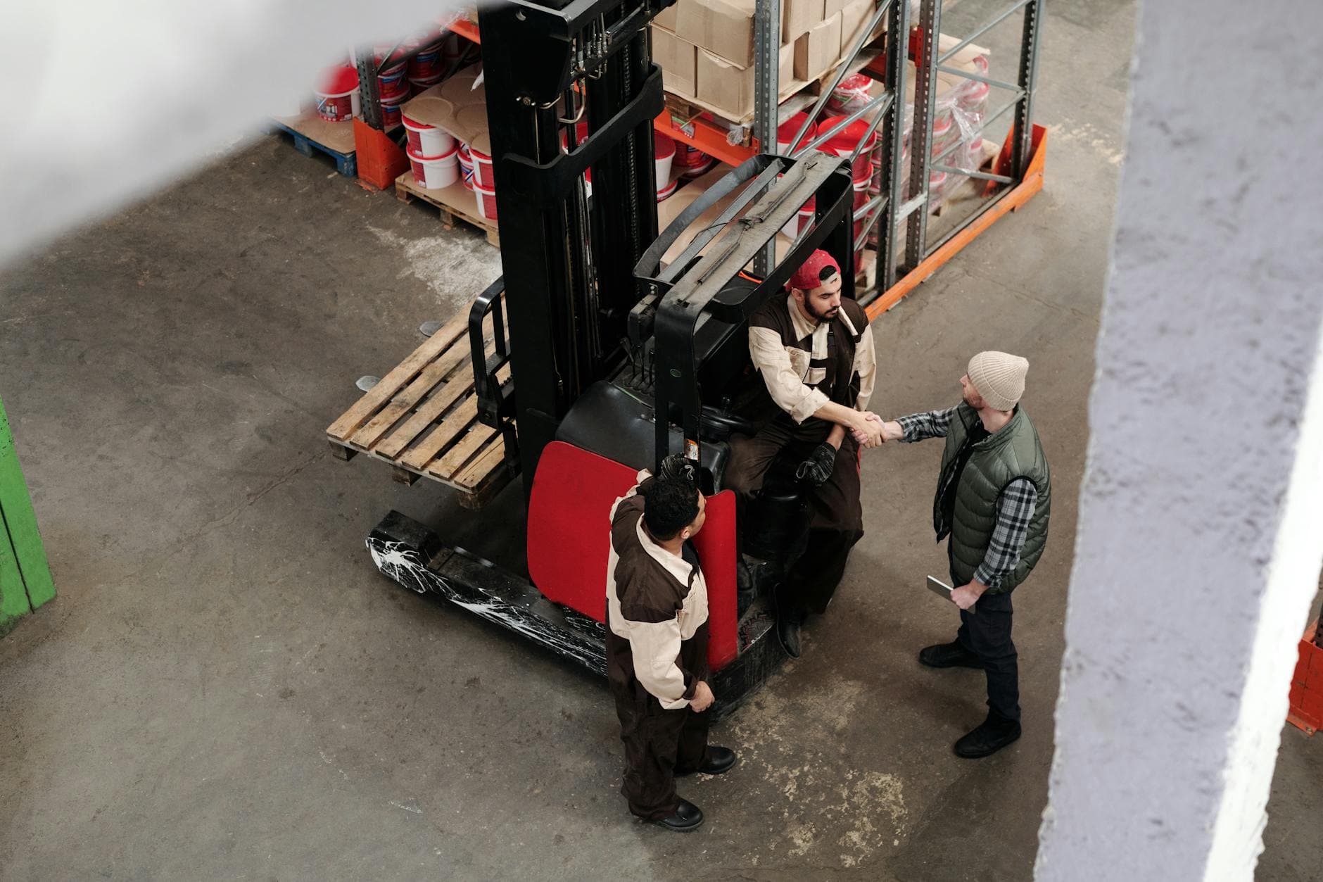 UNFI warehouse workers win first contract, raising bar for retail labor expectations
