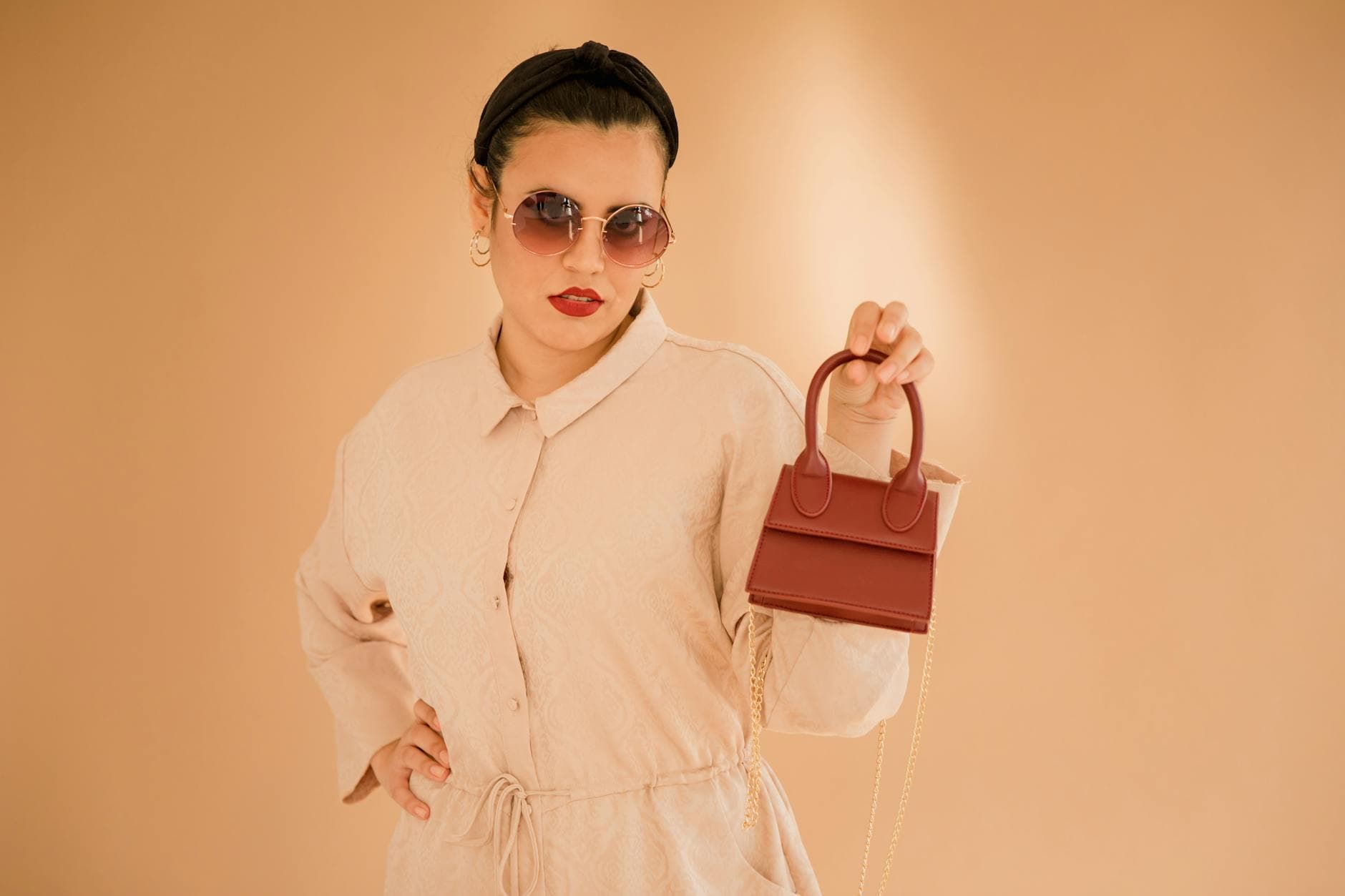 Petite-Friendly Spring Handbags, Mini Purses and Tactile Shoulder Bags Lead SS26