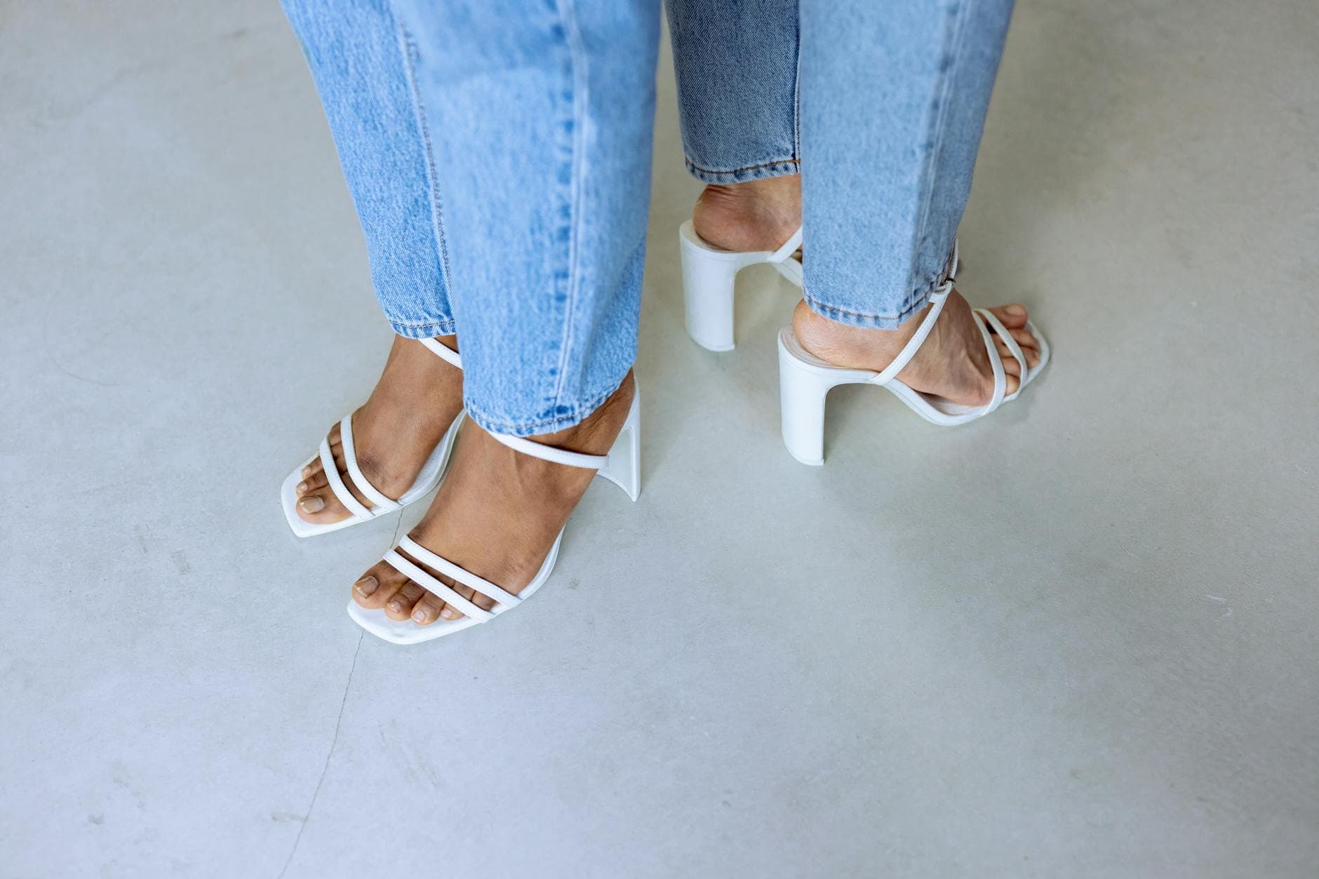 Best Shoes for Petite-Friendly Stovepipe and Cigarette Jeans
