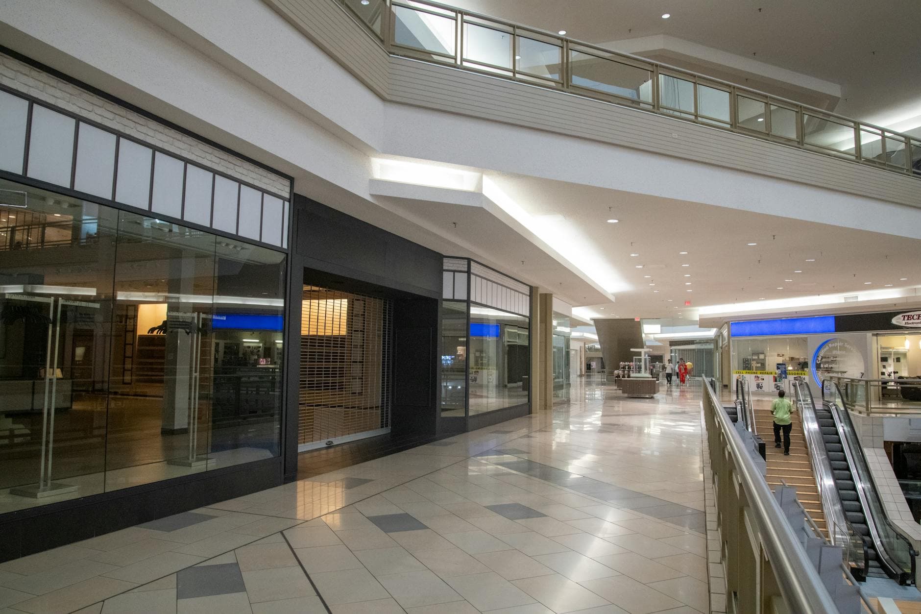 Crazy Hot Buys set to close at Oviedo Mall after five months