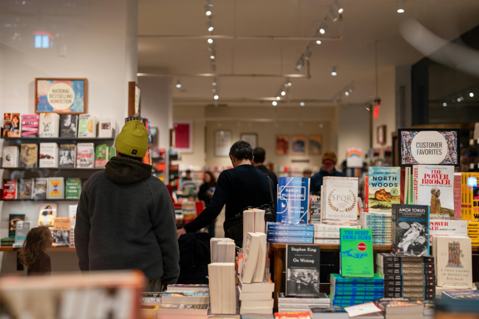Billboard’s holiday gifts for pop-culture fans span books, puzzles, collectibles